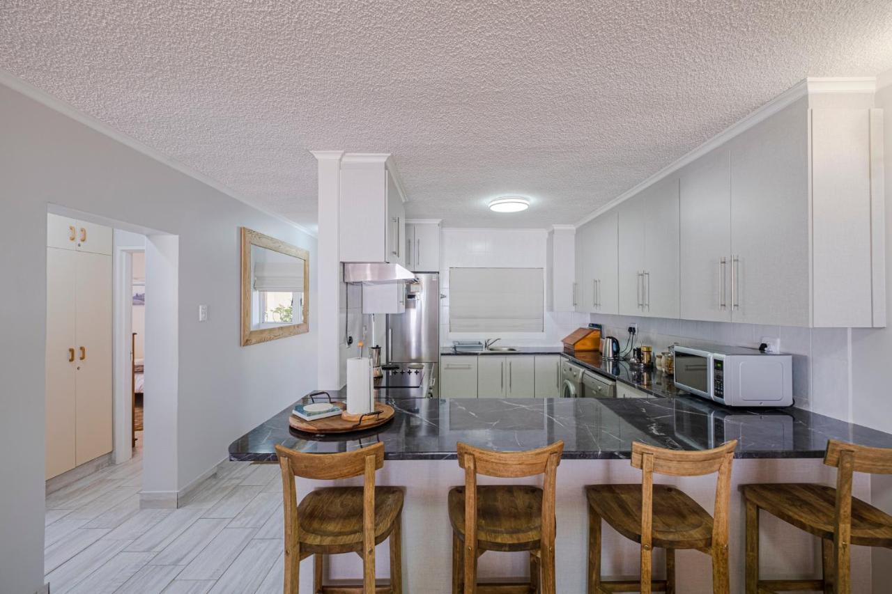 Jeffreys Bay Beach Accommodation Exteriör bild