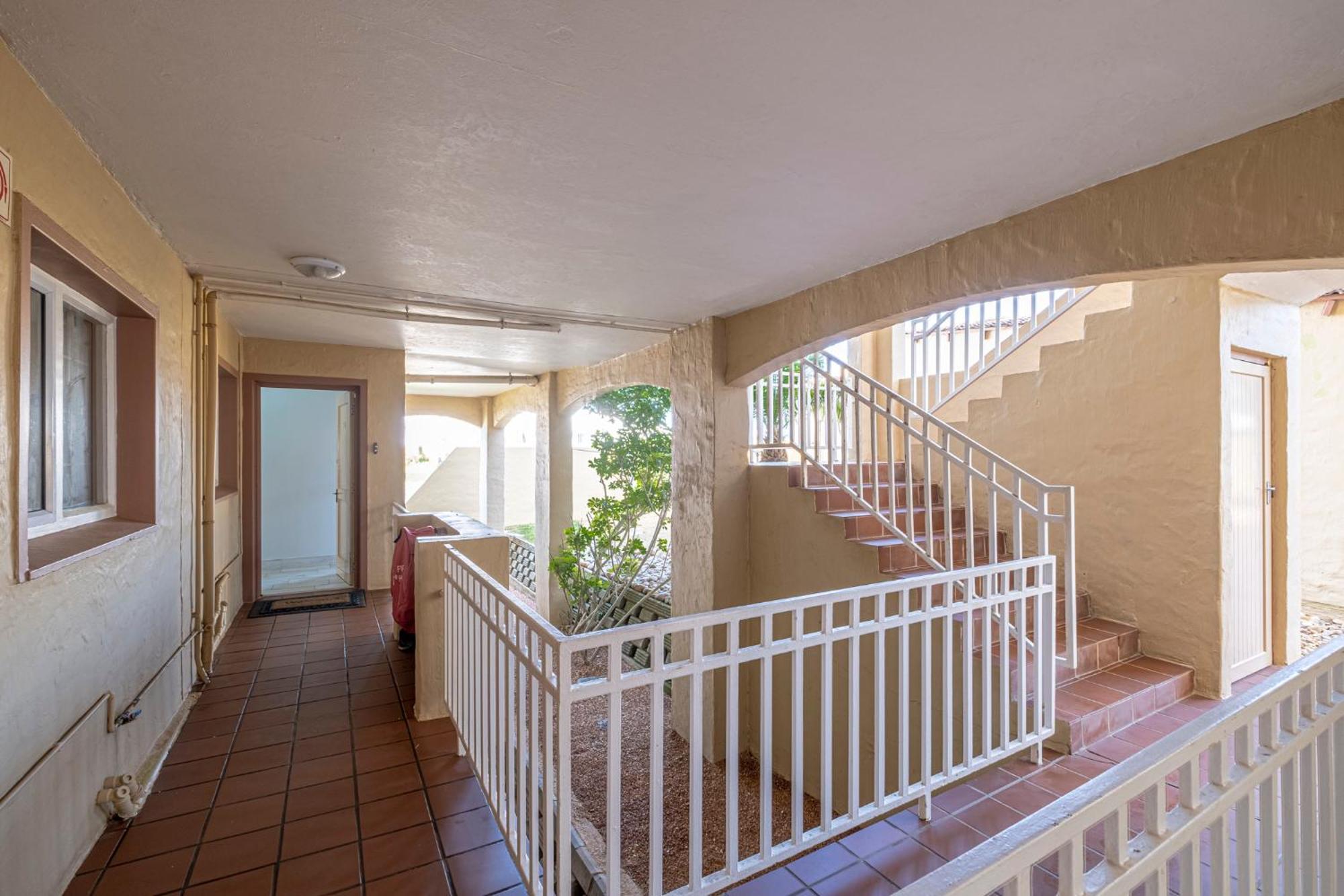 Jeffreys Bay Beach Accommodation Exteriör bild